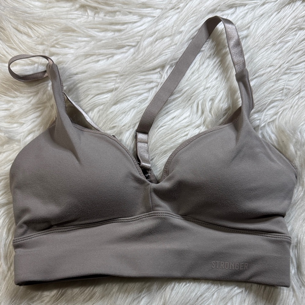 Stronger sports bra size S